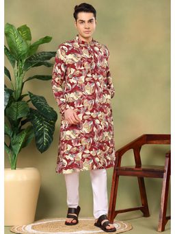 TATTVA - Men Floral Printed Cotton Kurta and Pyjama (Set of 2)