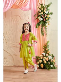 MASTARANG - Girls Green Embroidered Kurta with Dhoti (Set of 2)
