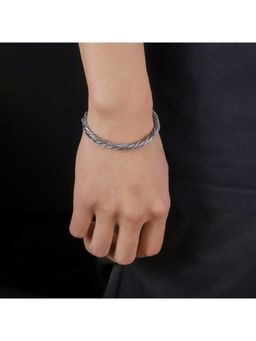 Salty Alpha - Torsion Rope Cuff