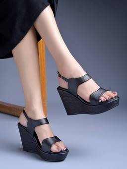 Shoetopia - Black Buckle Wedge Sandals