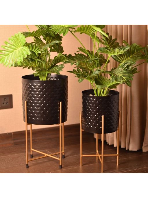 Cinch Home Ardour Gold & Black Hammered Planters