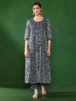 Jaipur Kurti - Women Grey Ethnic Motifs Print A-line Cotton Flared Kurta With Pants