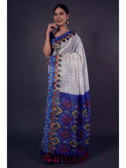 Isadora Life - Womens Checks Printed White Pre-Draped Saree with Unstitched Blouse