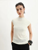 Off White color option, Currently selected