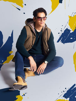 CRIMSOUNE CLUB - Men's Khaki Hooded Neck Sleeveless Jacket
