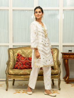 Maison Shefali - Noor Swetambari Gota Work Kurta (Set of 3)