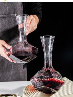 Angie Homes - Stylish Decanter