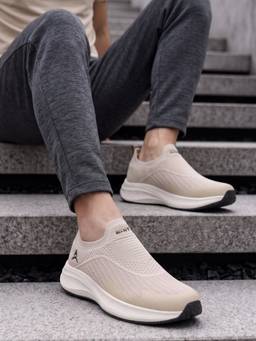 AVANT - Men Beige LiteStep Slip-On Walking Shoes