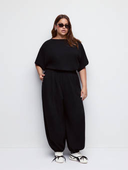 Cider - Cotton-Blend Women’s Boat Neck Batwing Jogger Jumpsuit Black