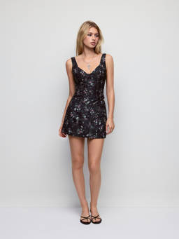 Cider - Jacquard Women's Floral Mid-Rise A-Line Mini Skirt Black