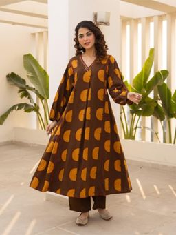 Autumnlane - Women Brown Printed Sequined Work Kurta with Pant