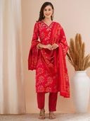 Red color option, Sold out, Currently selected