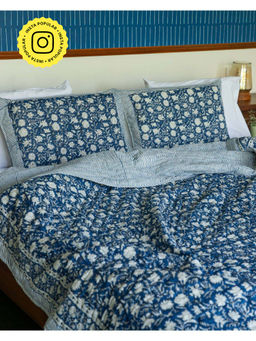 House of Ekam - Blue Botanica Quilt with Pillow Cover (Queen)