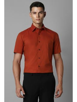 Louis Philippe - Men Red Regular Fit Solid Half Sleeves Formal Shirt