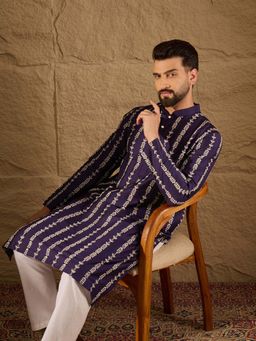 ETHNIC BAY - Men Purple Viscose Rayon Ethnic Motifs Printed Straight Kurta with Pant