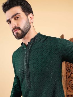 ETHNIC BAY - Men Green Embroidered Straight Kurta