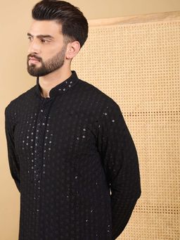 ETHNIC BAY - Men Black Embroidered Straight Kurta