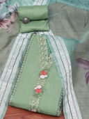 Green color option, Sold out, Currently selected