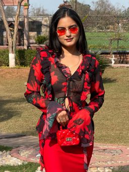 Tandul - Red Regular Fit Floral Ruffled Neck Crop Top