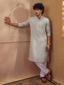 Beige color option, Currently selected