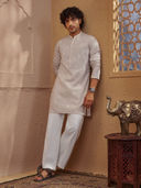 Beige color option, Currently selected