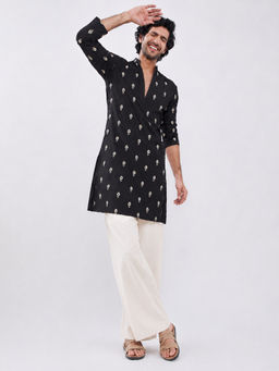 Vastramay - Black Embroidered Viscose Regular Fit Kurta and Pant