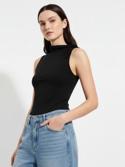 Outzidr - Black Sleeveless High Neck Fitted Top