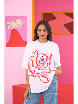 The Clothing Factory - Emily In Paris Without Pleasure, Who Are We Oversized T-Shirt