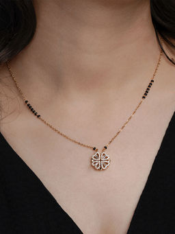 SWASHAA - Gleaming Clover Mangalsutra - White