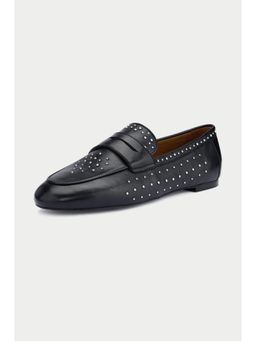 Oroh - Black Low Top Pair Of Loafers