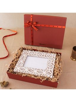 House This - Kamet Photoframe Gift Box, Multi-Color (8x10)