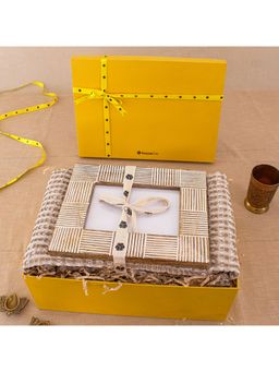 House This - Kangto Photoframe & Throw Gift Box, Multi-Color (8x10)