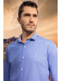 Simon Carter - Blue Shirt