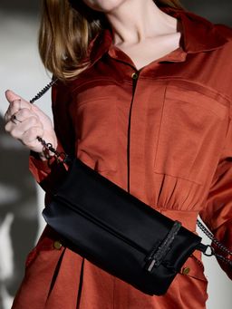 Inc.5 - Women Black Solid Clutch with Detachable Chain