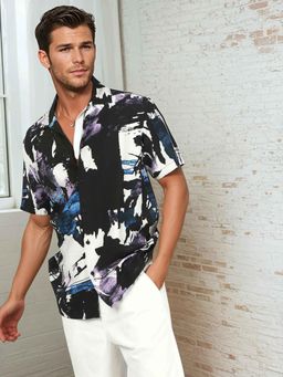 Bene Kleed - Men Black Abstract Printed Regular Fit Shirt