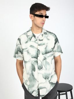 Bene Kleed - Men Olive Collar Abstract Printed Shirt