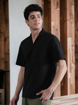 Bene Kleed - Men Black Solid Collar Relaxed Fit Opaque Casual Shirt