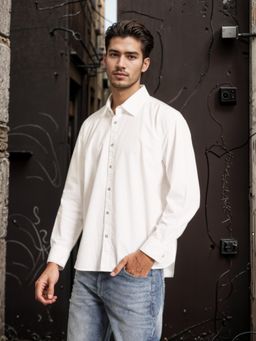 Bene Kleed - Men White Solid Pure Cotton Casual Shirt