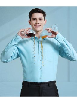 TURMS - Men Blue Solid Oxford Cotton Full Sleeves Shirt