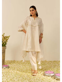 Sheetal Batra - Aiza Daisy Ivory Short Chauga Kurta with Salwar and Dupatta