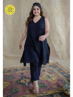 The Indian Ethnic Co. - Natural Dyed Navy Blue Slub Cotton Co-Ords Set