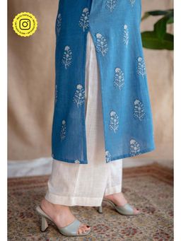The Indian Ethnic Co. - Off White Slub Cotton Straight Pants