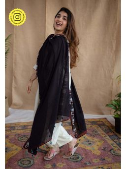 The Indian Ethnic Co. - Blue Ajrakh Mulmul Cotton Printed Dupatta