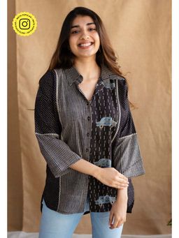 The Indian Ethnic Co. - Black Loose Ajrakh Cotton Collar Neck Shirt