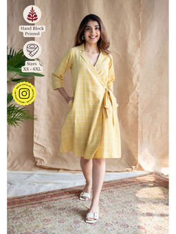 The Indian Ethnic Co. - Yellow Straight Dabu Printed Slub Cotton Dress