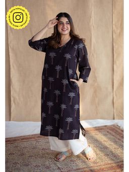 The Indian Ethnic Co. - Charcoal Straight Ajrakh Hand Block Printed Cotton Kurta