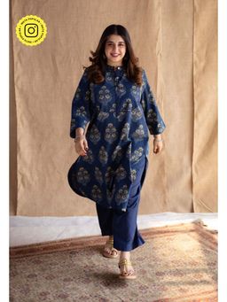 The Indian Ethnic Co. - Blue Straight Ajrakh Hand block Printed Cotton Kurta