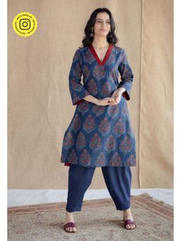 The Indian Ethnic Co. - Indigo Straight Ajrakh Hand block Printed Cotton Kurta