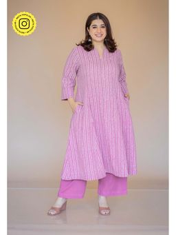 The Indian Ethnic Co. - Purple Hand Block Printed Slub Cotton Kali Kurta