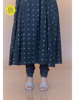 The Indian Ethnic Co. - Miral Green Solid Slub Cotton Churidar